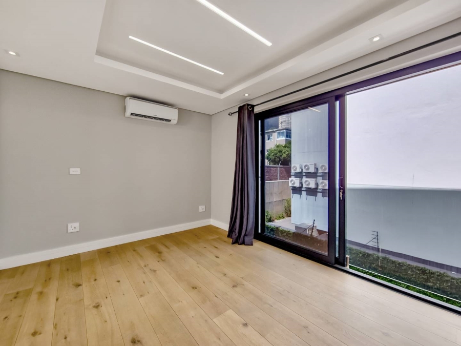 To Let 2 Bedroom Property for Rent in Vredehoek Western Cape